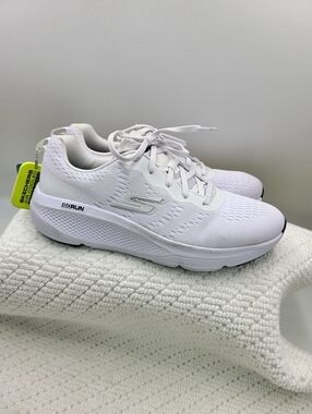 Skechers GO RUN White Women's Athletic Running Shoes